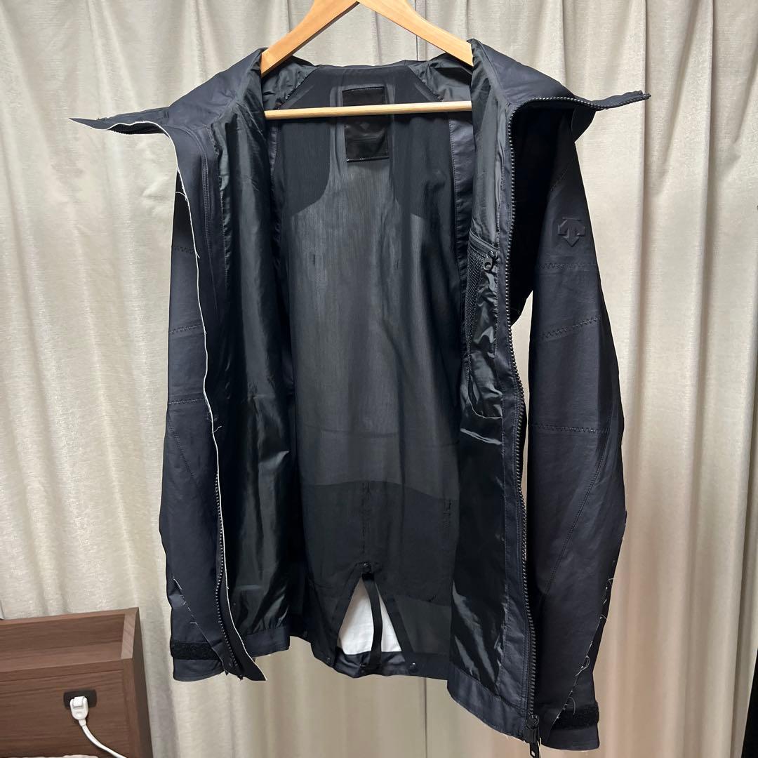 R*y様 【定価11万】DESCENTE JACKET REBUILD BLAC