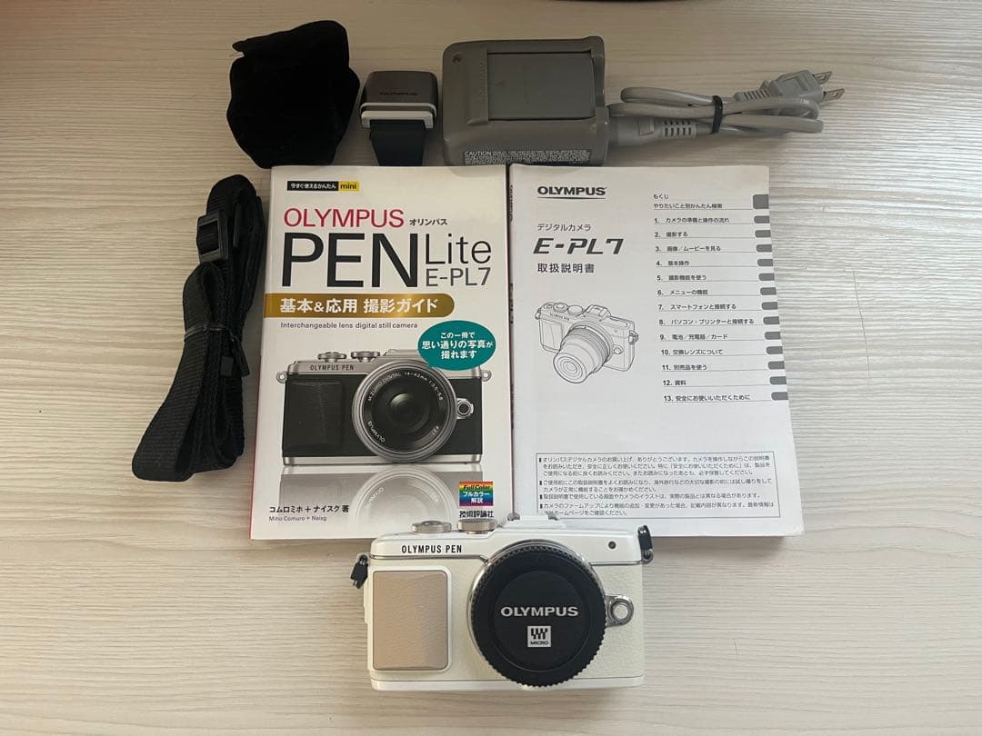 ♡OLYMPUS PEN Lite E-PL7 +付属品・レンズおまけはご希望で