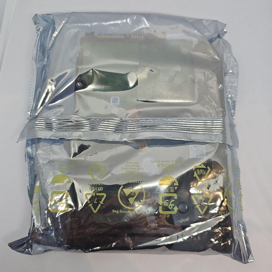 Seagate SkyHawk 4TB SATA HDD 新品未使用