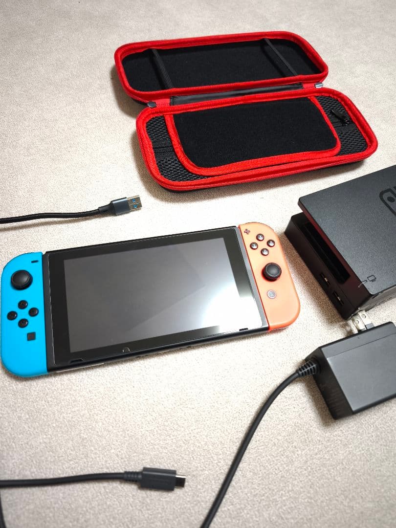 Nintendo Switch 本体 Joy-Con2個 ケース 充電器付き