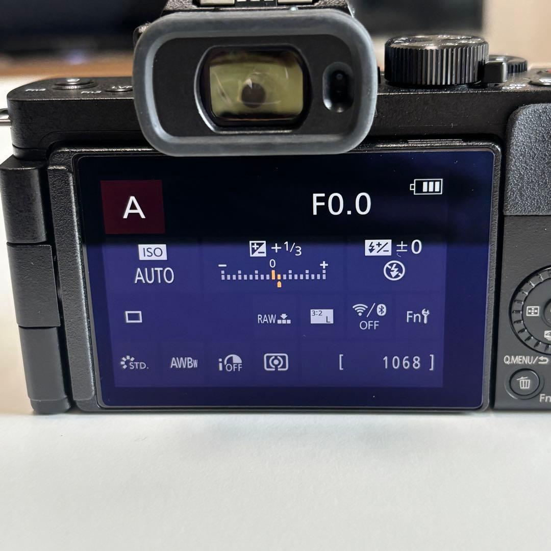 Panasonic Lumix DC-G100 ミラーレスカメラ &レンズ