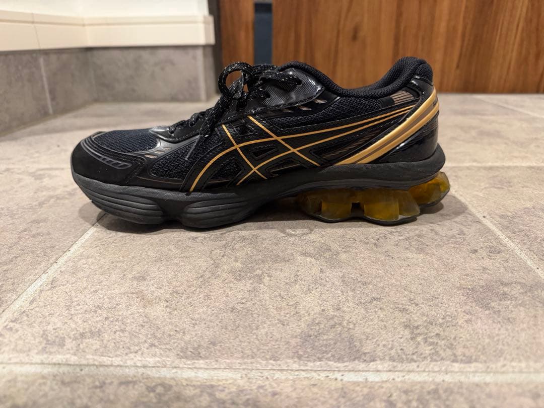 靴 ASICS GEL KINETIC FLUENT