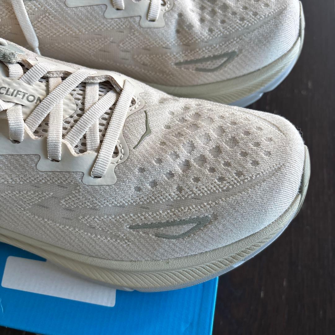 HOKA ホカCLIFTON 9 クリフトン　ベージュ　WIDE 27.5cm