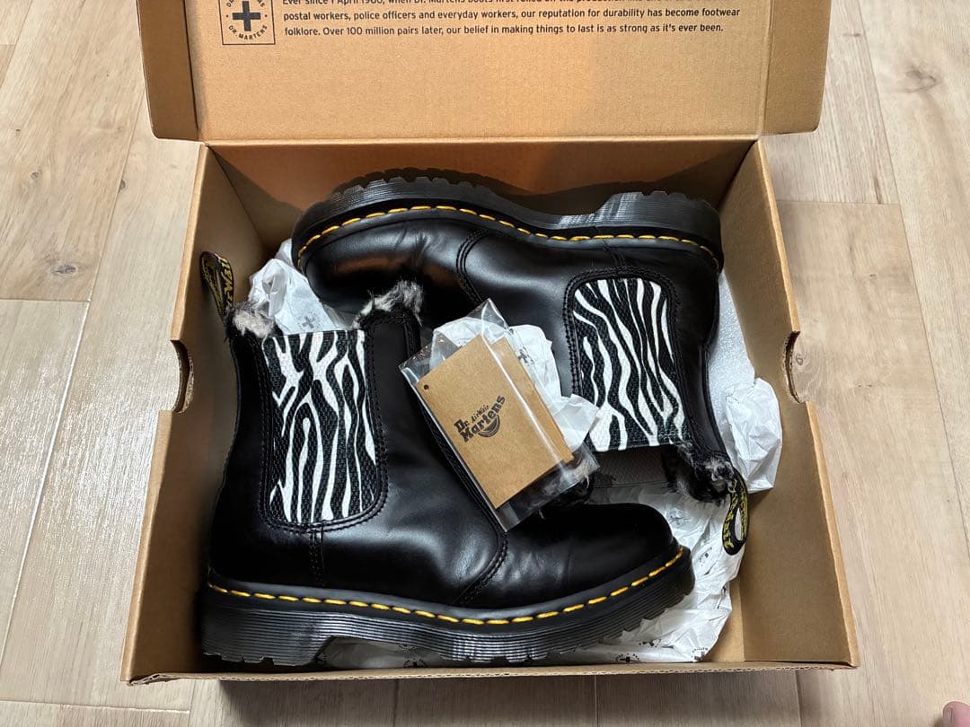 【美品】Dr.Martens ドクターマーチン ワークブーツ UK4 黒 ゼブラ