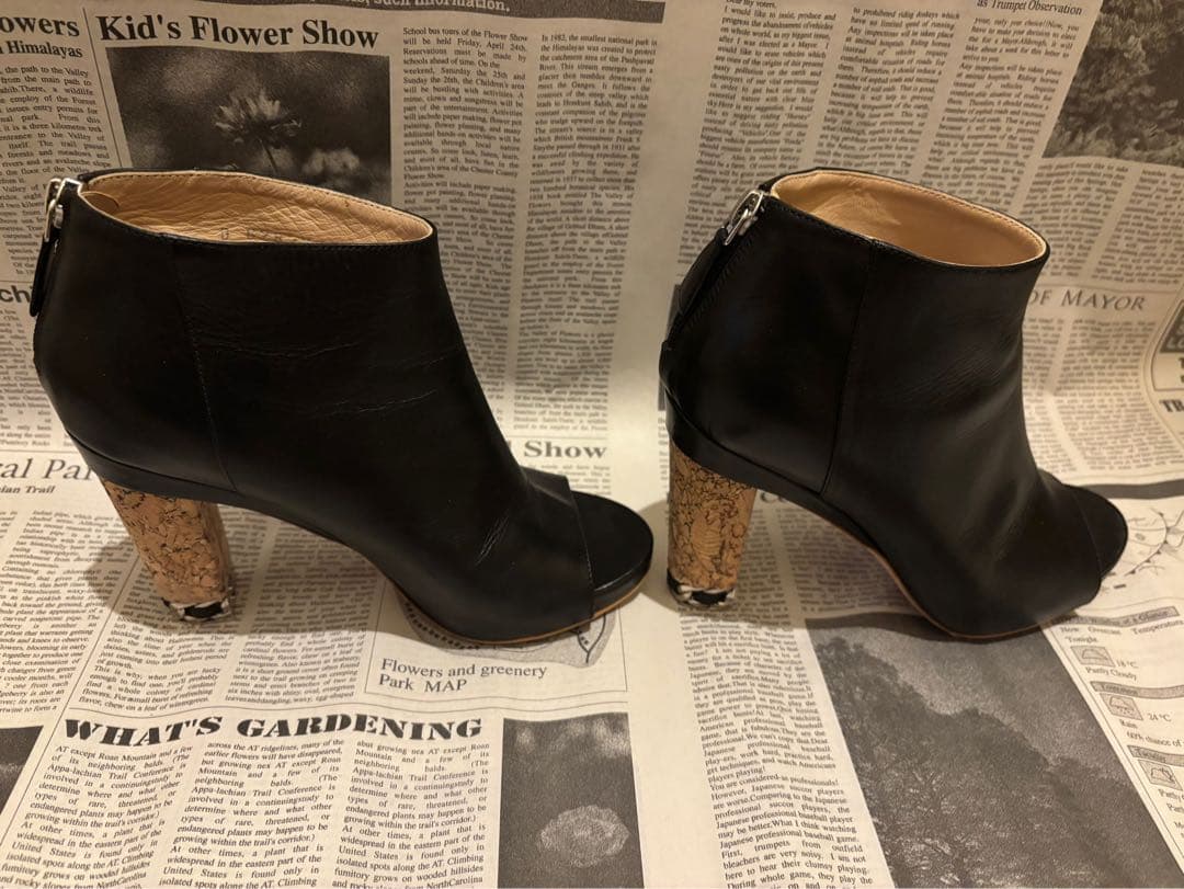 CHANEL ココマークチェーン ショートブーツ オープントゥ ブーティ レザー