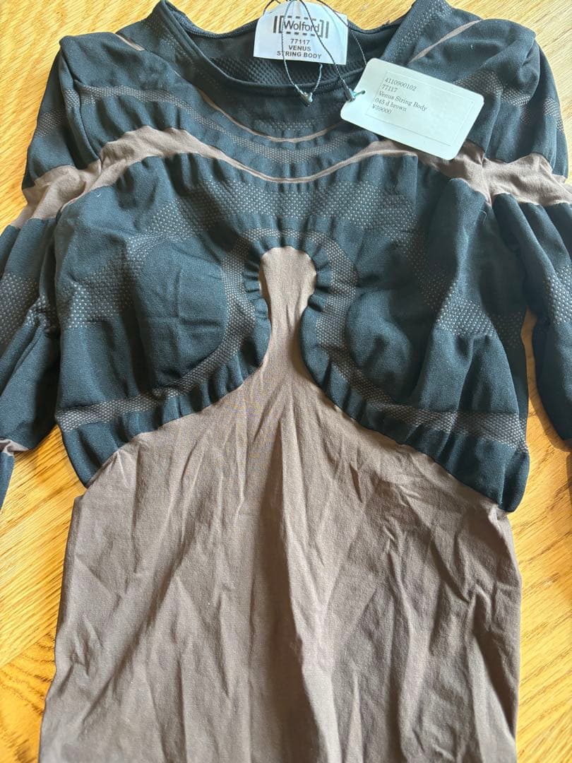 新品タグ付Wolford Venus String Body brown S