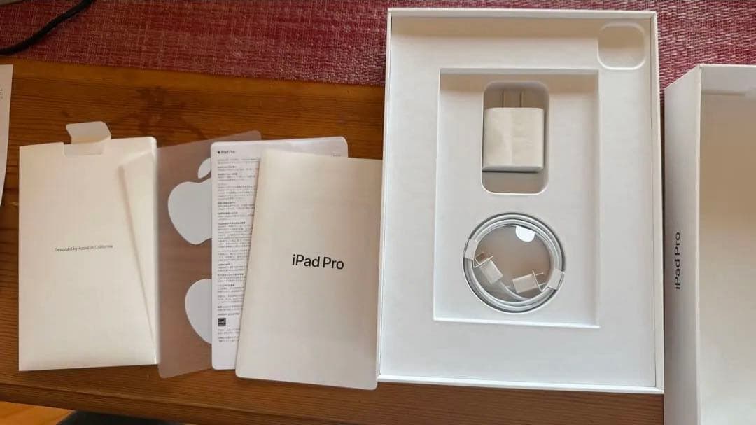 新古品　iPad Pro + Apple Pencil