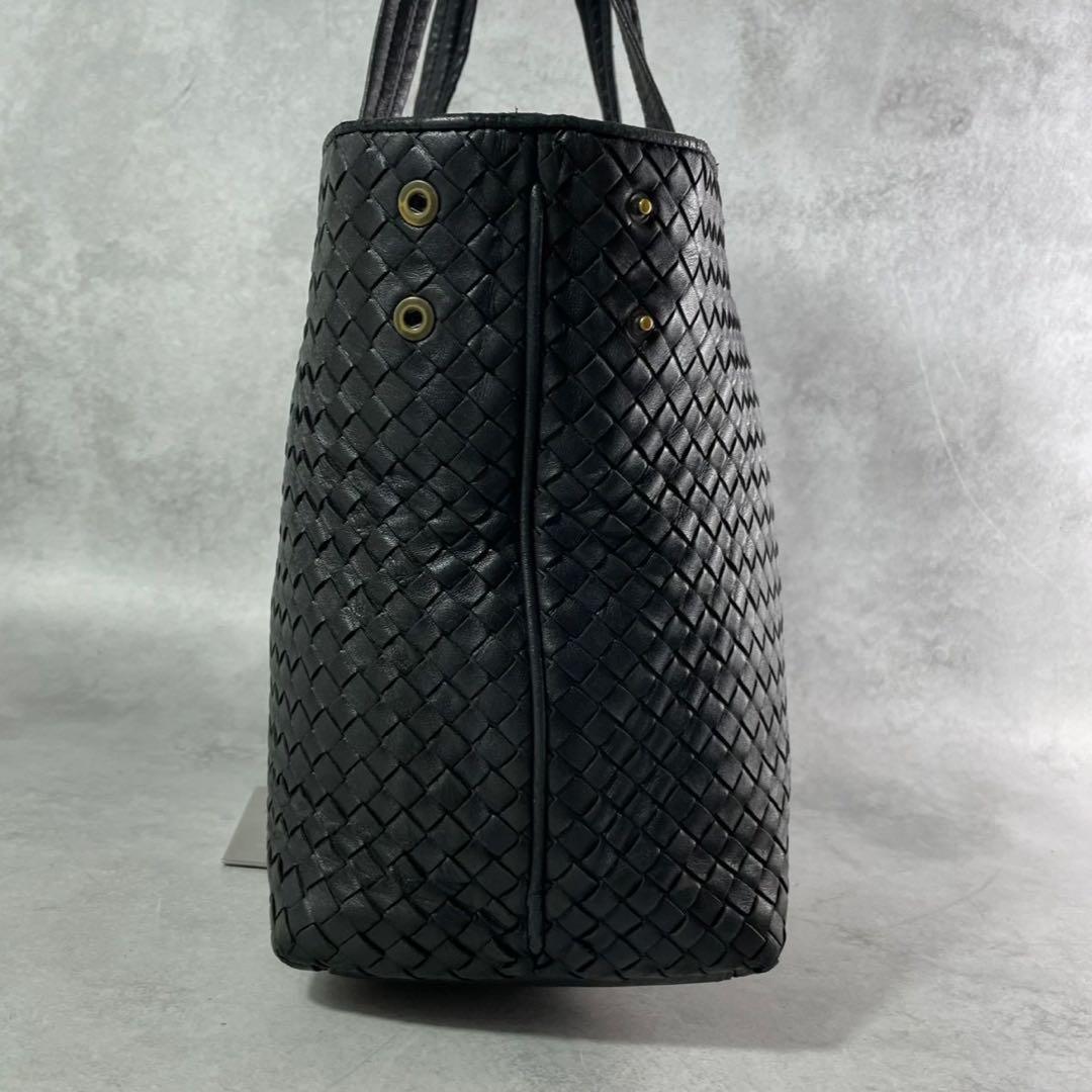 ボッテガ ヴェネタ イントレチャート レザー ラージ トートバッグ ブラック