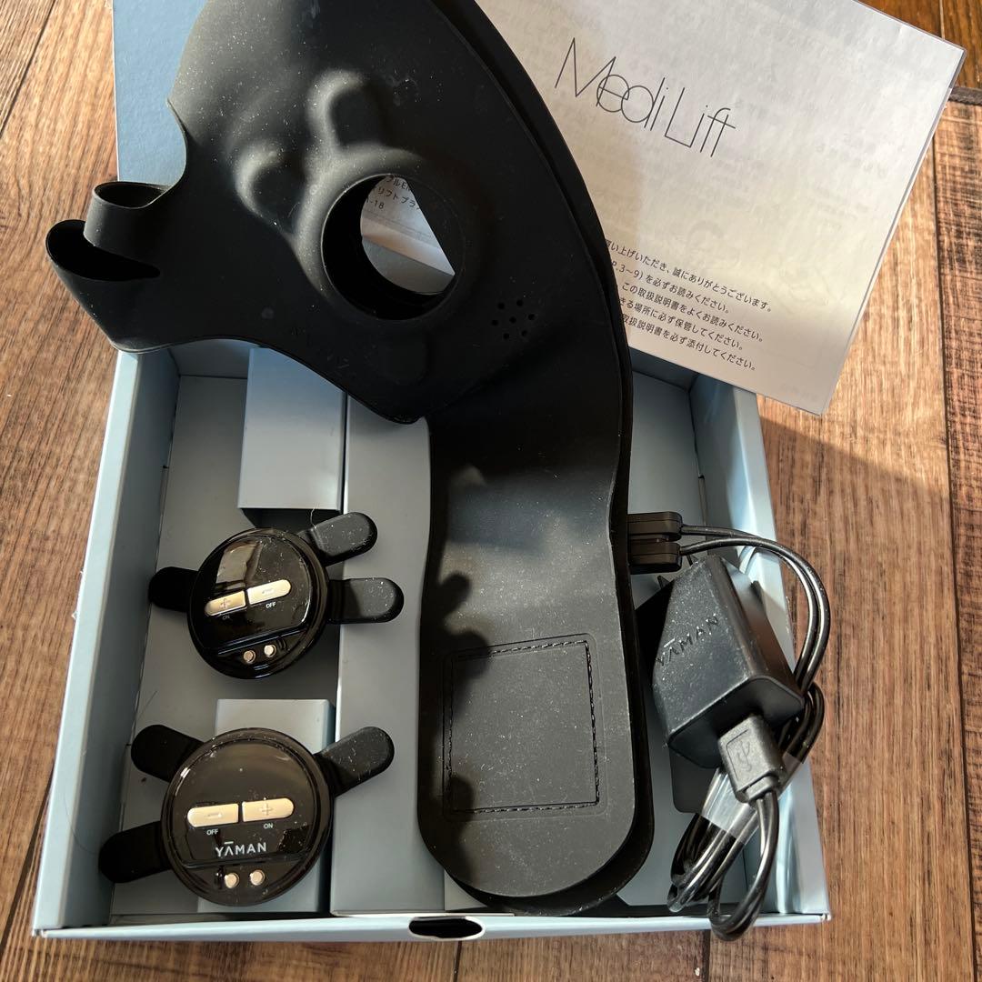 ヤーマン　美顔器　YA−MAN EPM-18BB BLACK