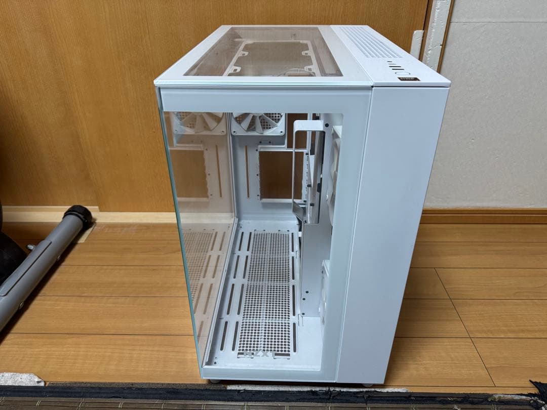 NZXT H9 Elite ホワイト ATX PCケース 三面強化ガラス
