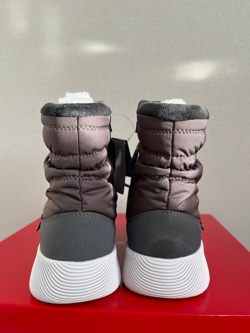 新品マドラスウォークGORE-TEX軽くて履きやすく暖かいムートンブーツ23cm