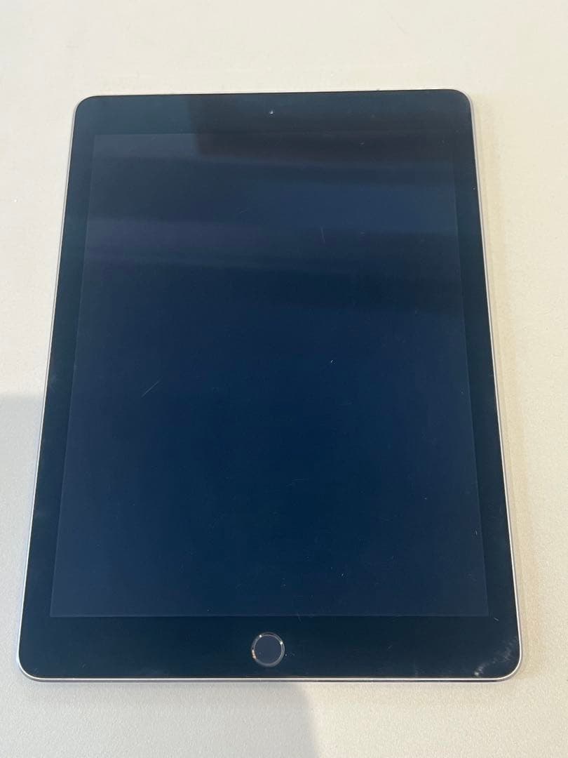 Apple iPad Pro 9.7インチ 128GB cellularモデル