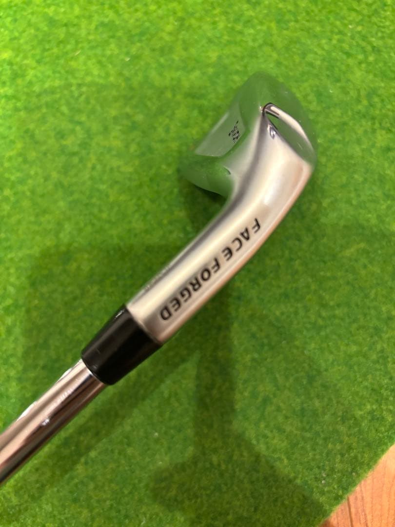 SRIXON ZX4 4番アイアン