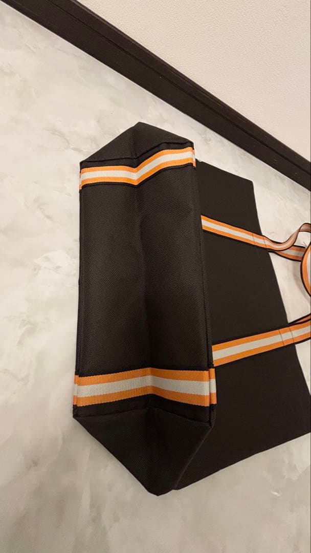 アニヤハインドマーチ× The Marketplaceコラボエコバッグ限定&完売