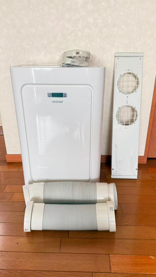 トヨトミ スポット冷暖エアコン TAD-22MW 22年産 直接引取