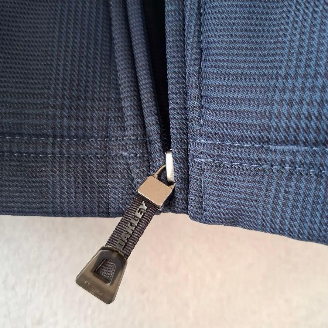 OAKLEY ネイビー フード付きジャケット　オークリー　スノーボードウェア