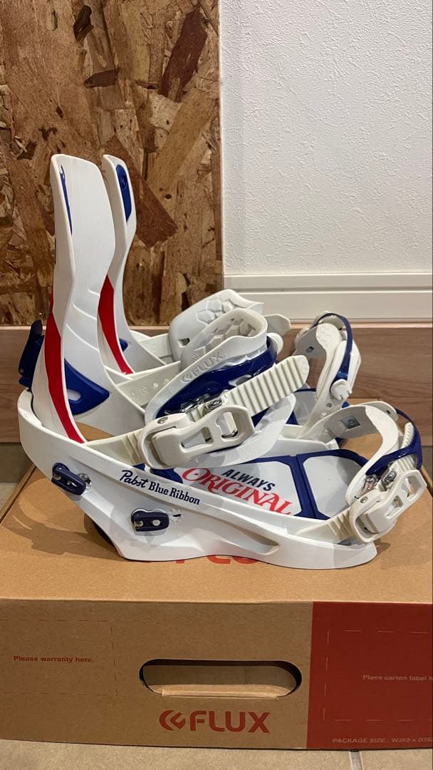 FLUX XF Pabst Blue Ribbon スノーボードビンディング