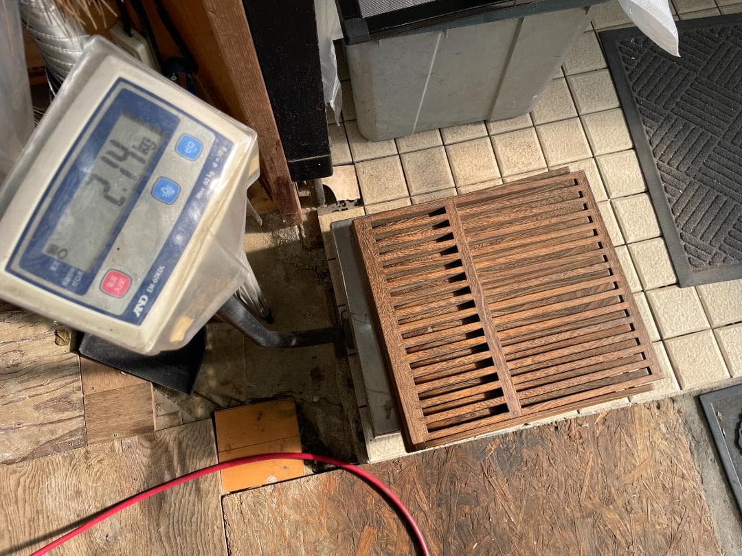 木製座椅子 折りたたみ 軽量桐材 2脚セット　格子 和座敷 昭和レトロ