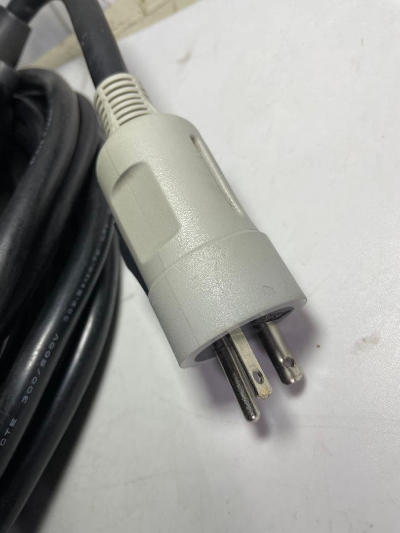 日産　リーフ　充電ケーブル　3NK0E