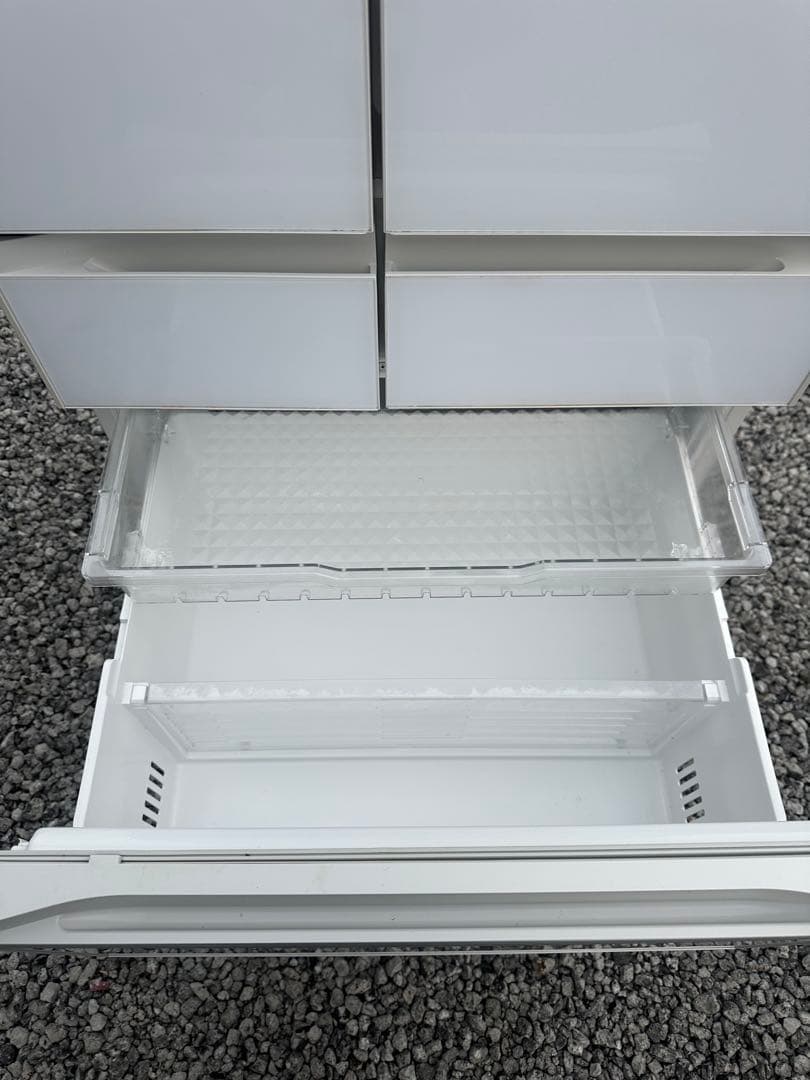HITACHI 冷蔵庫 大容量 ホワイト　2019年製　567L