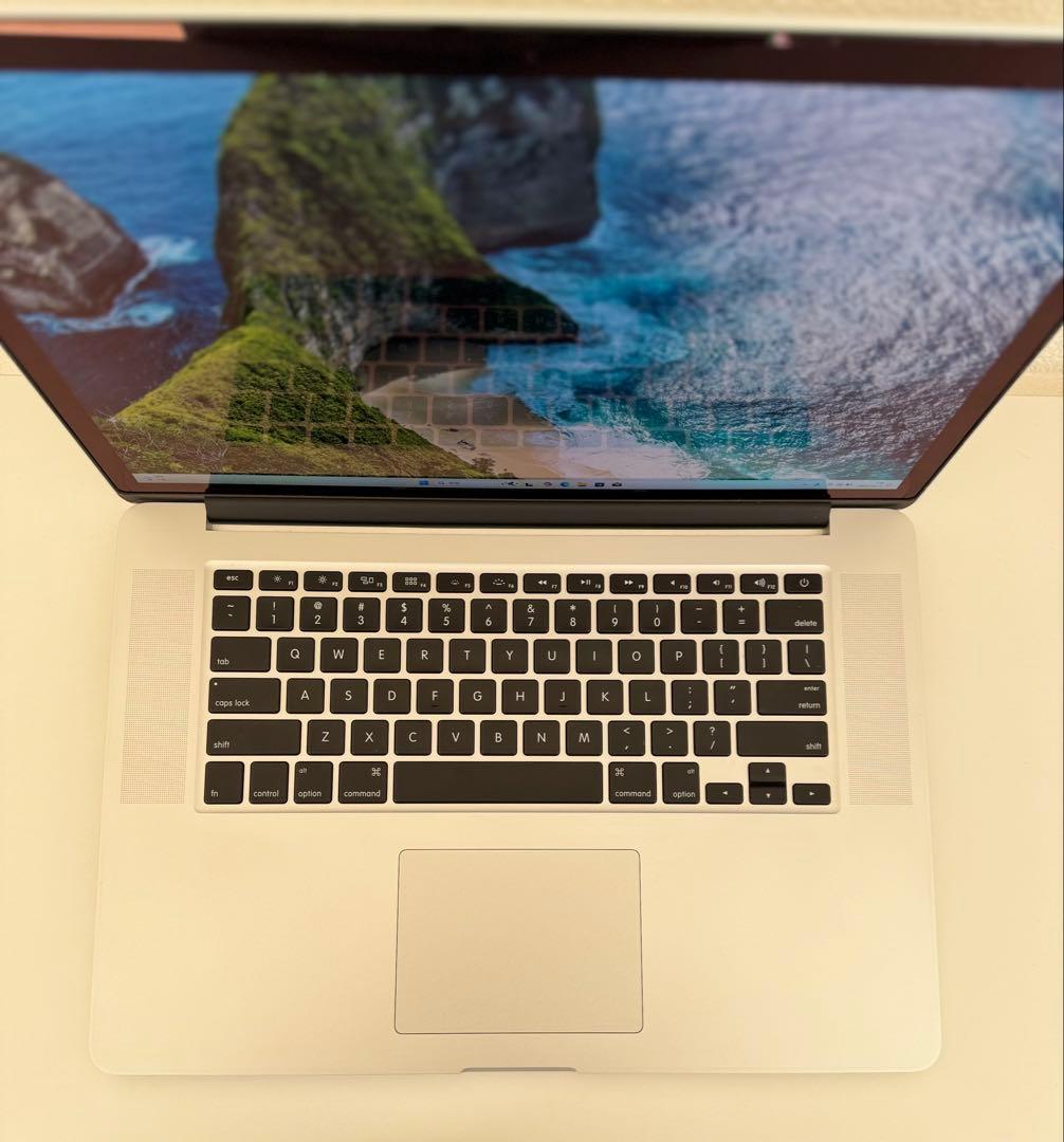 美品 Macbook Pro 2015 15インチ Windows 11 Pro