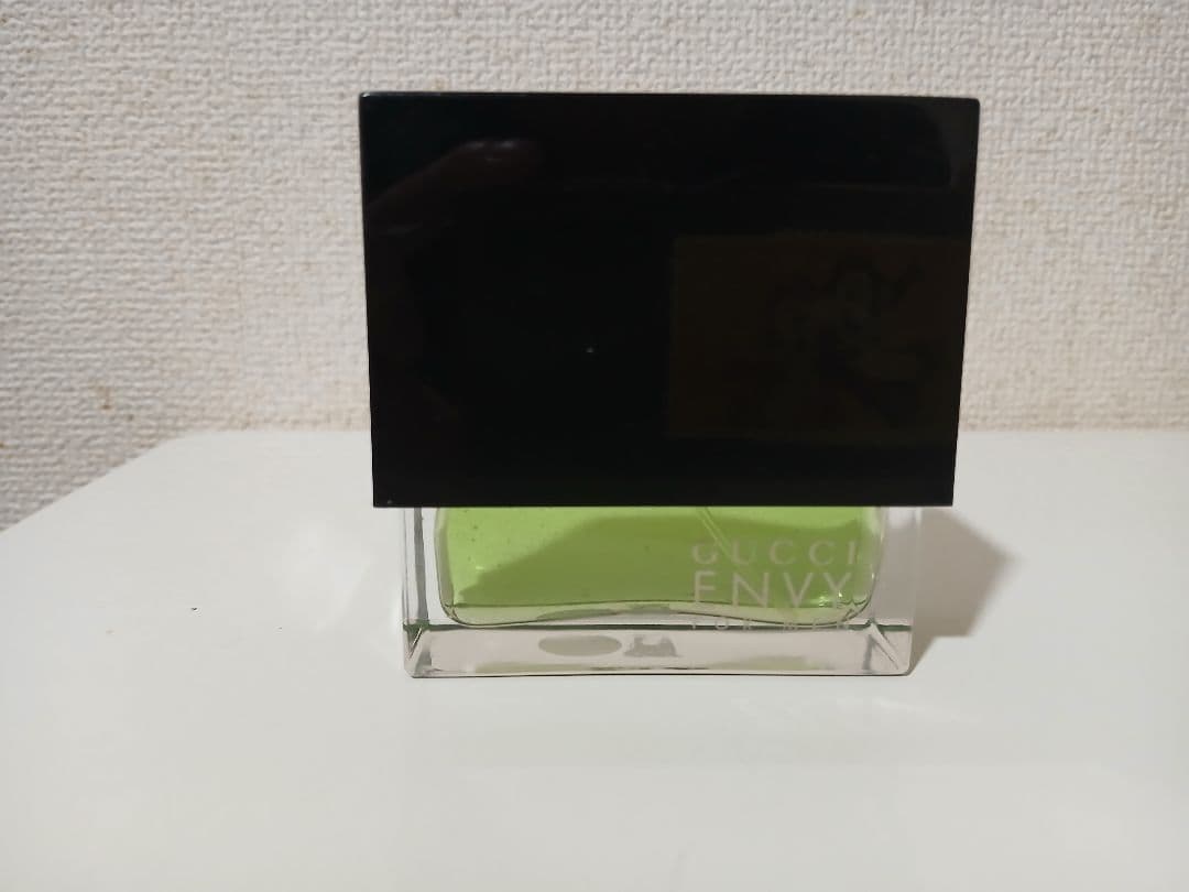 Gucci Envy 香水(男性用) グリーン