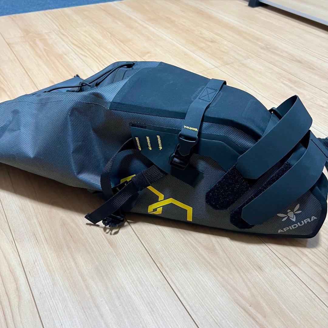 APIDURA（アピデュラ）サドルバッグ　17L