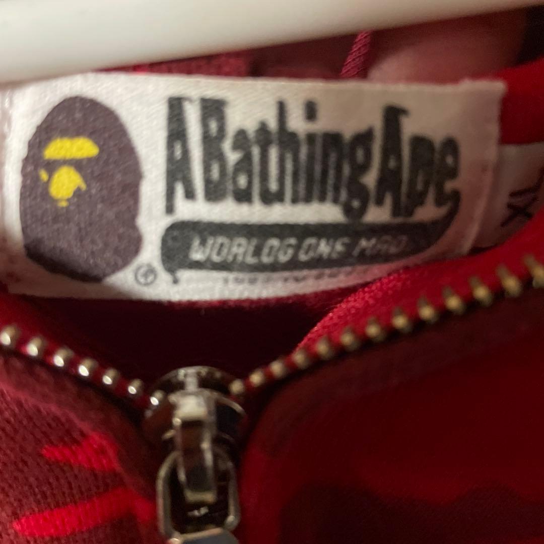 A Bathing Ape 赤迷彩パーカー