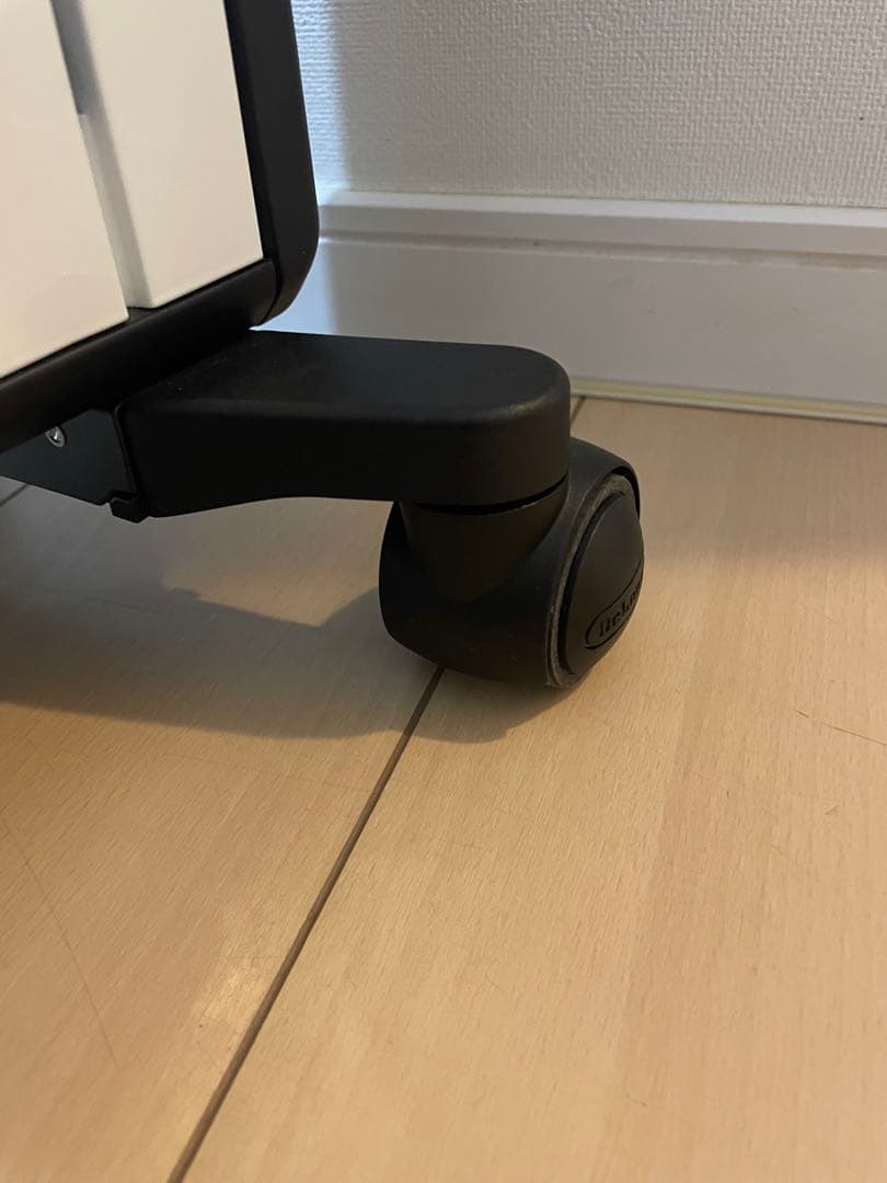 【極美品 】デロンギ オイルヒーターMDHU15-BKマルチダイナミックヒーター