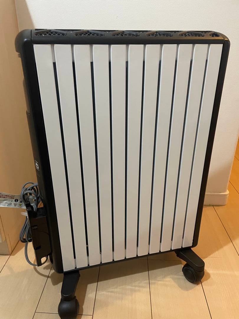 【極美品 】デロンギ オイルヒーターMDHU15-BKマルチダイナミックヒーター