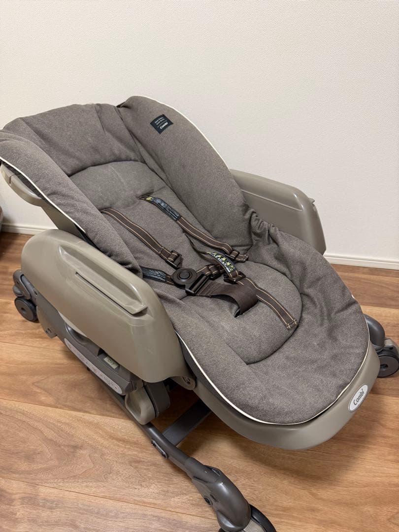 Combi ネムリラ オートスウィング BEDI EG グレー