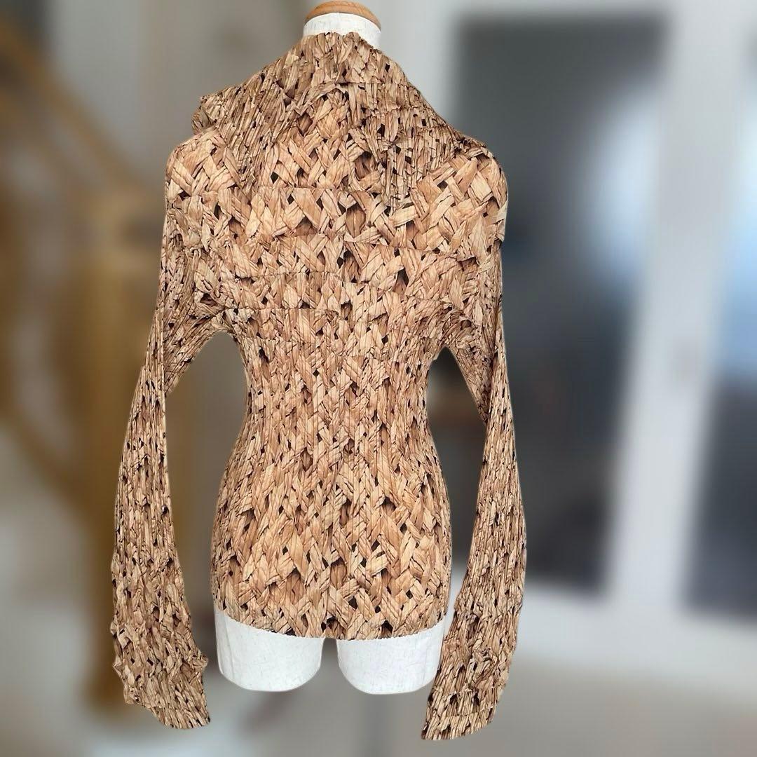 イッセイミヤケ　トップス