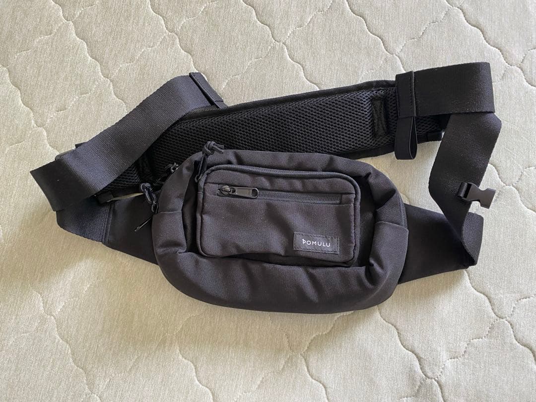 POMULU ポムル ヒップシート　ショルダーバッグ ブラック
