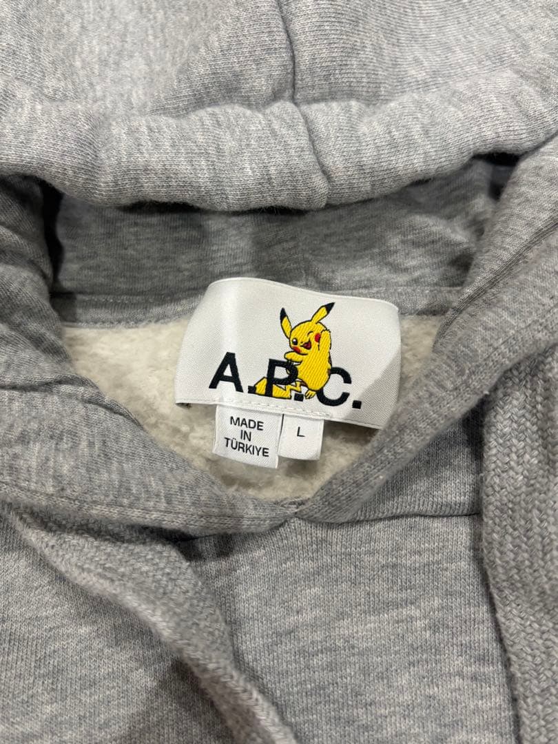 APCアーペーセー　ポケモンコラボ　スウェットパーカーLサイズ　ピカチュウ