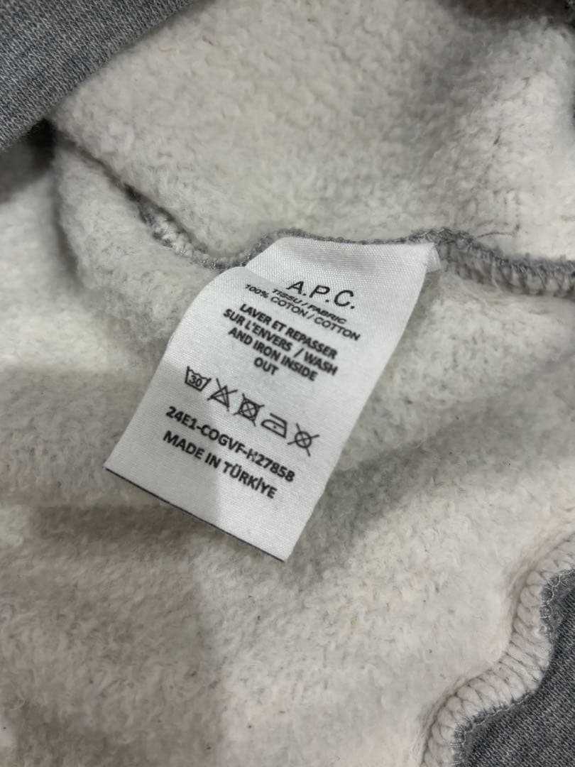 APCアーペーセー　ポケモンコラボ　スウェットパーカーLサイズ　ピカチュウ