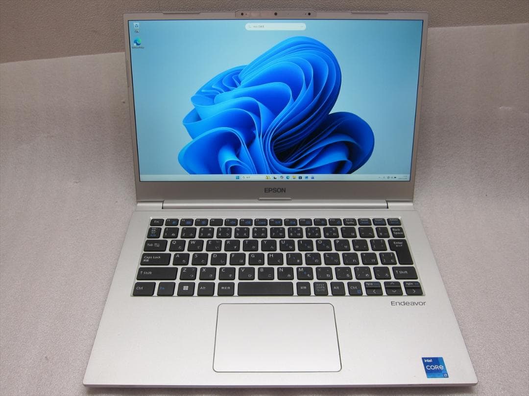 エプソン第12世代Core i7/16GB/SSD256GB/14型フルHD液晶