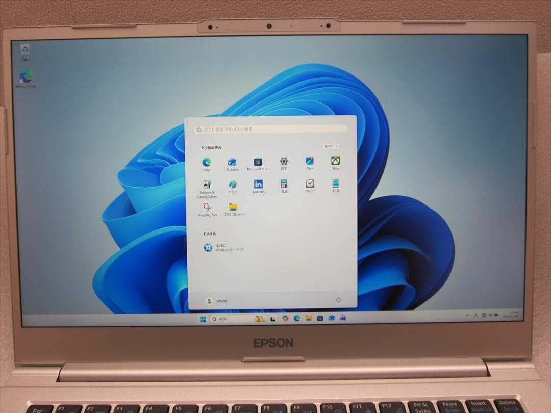 エプソン第12世代Core i7/16GB/SSD256GB/14型フルHD液晶