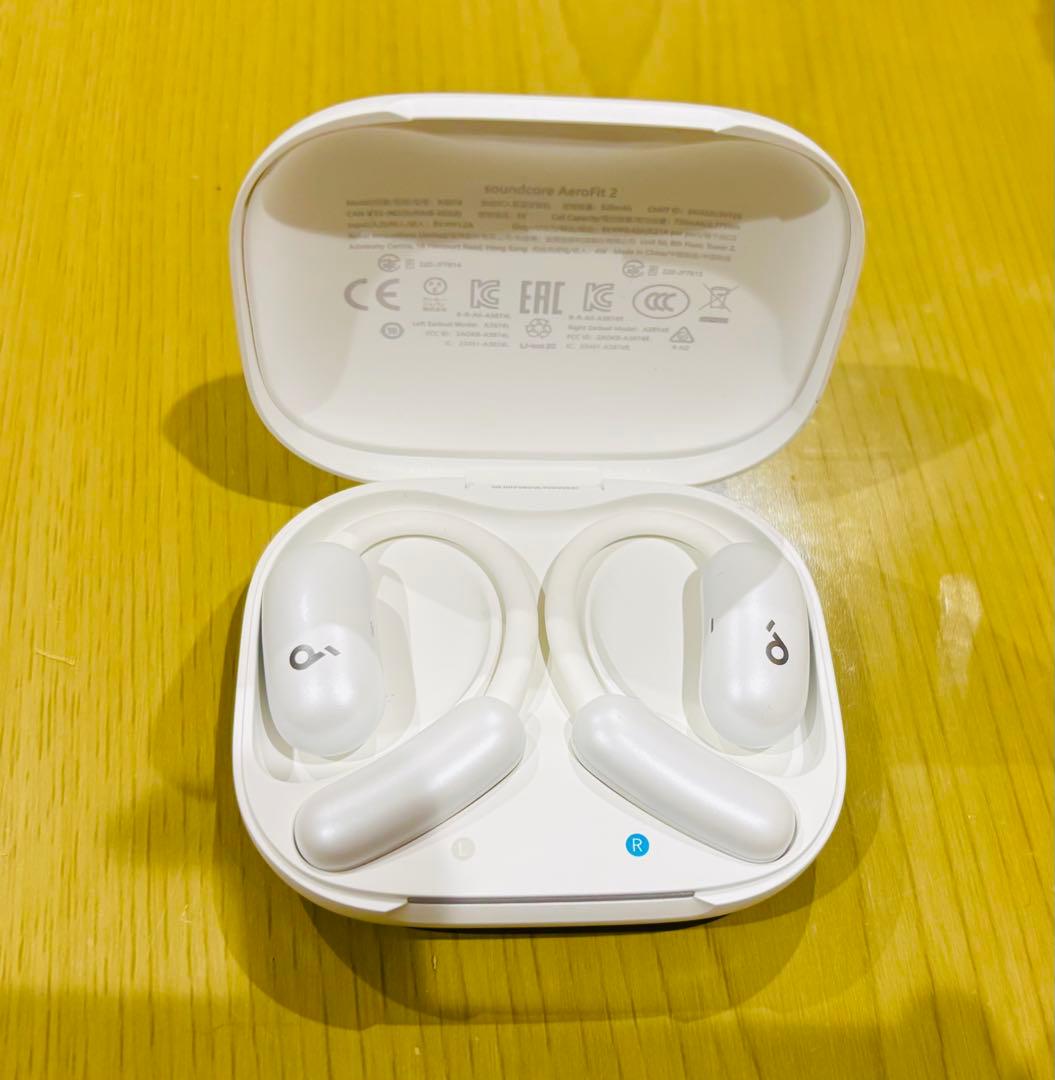 【USED/美品】Anker Soundcore Aerofit 2 ホワイト