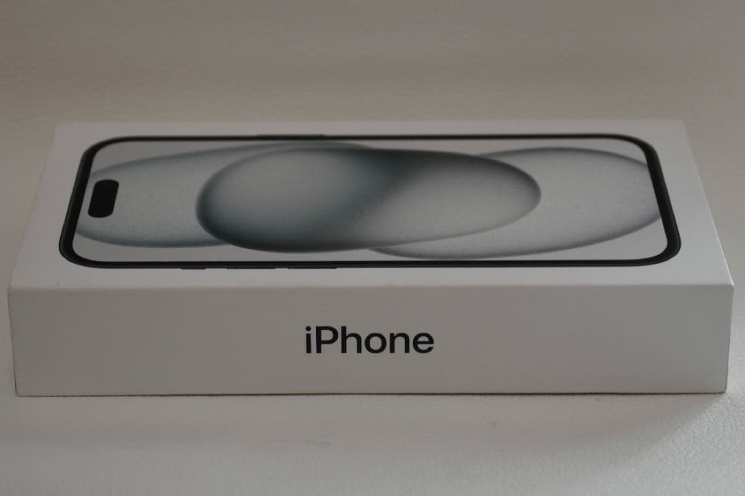 iPhone 15 ブラック 256 GB SIMフリー【箱あり】