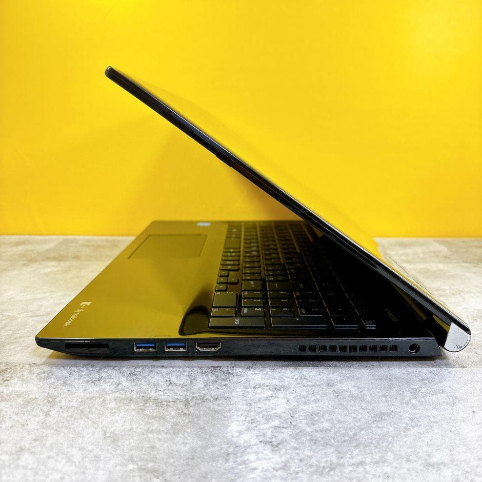 新品SSDで快適✨Win11✨薄型ノートパソコン黒 カメラ付 フルHD 仕事趣味