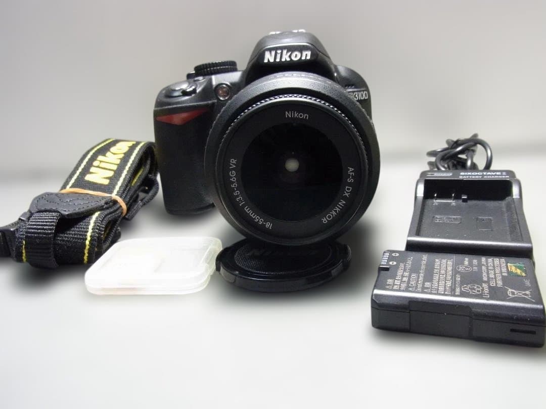 130　Nikon D3100 デジタル一眼レフ レンズバッテリー充電器送料込み