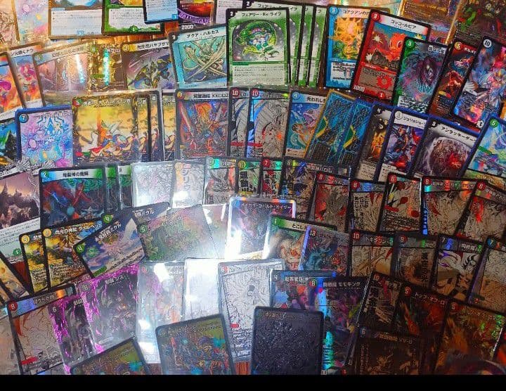 デュエマ　まとめ売り　引退品　大量　2.5㎏　約1500枚　デッキパーツ