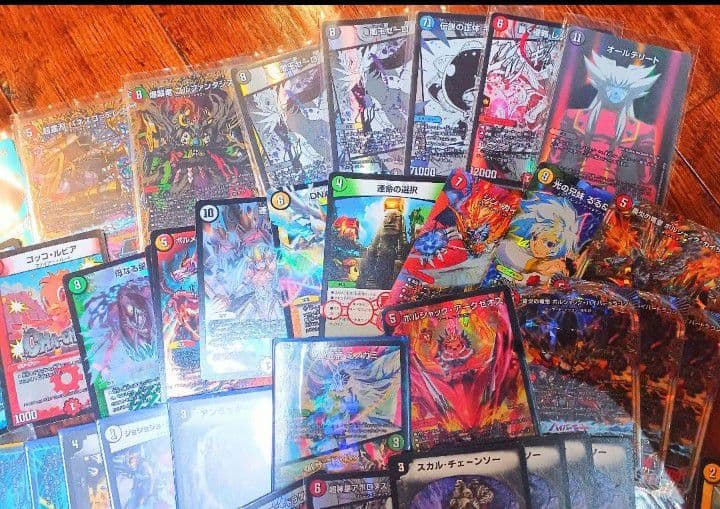 デュエマ　まとめ売り　引退品　大量　2.5㎏　約1500枚　デッキパーツ