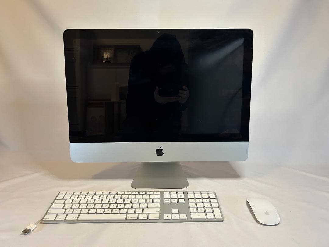 Macデスクトップ Apple iMac (21.5inch, Mid 2011)