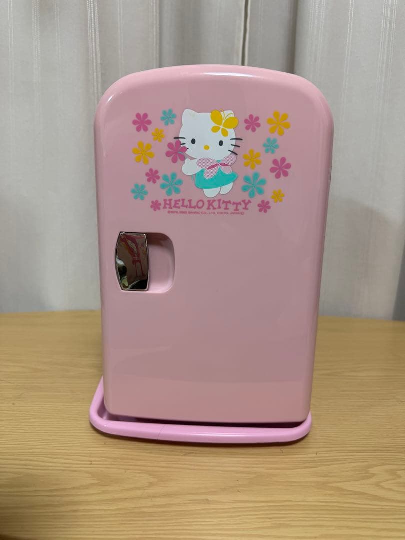 ハローキティミニ冷温庫