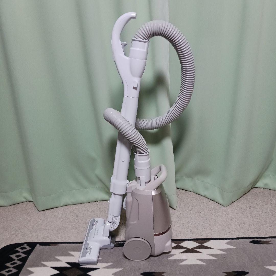 日立紙パック式掃除機　稼働品　　　 CV-KP90G