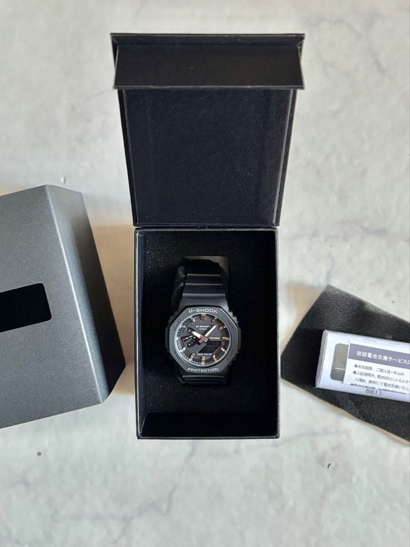 G-SHOCK GMA-S2100-1AJF カーボンコアガード美品