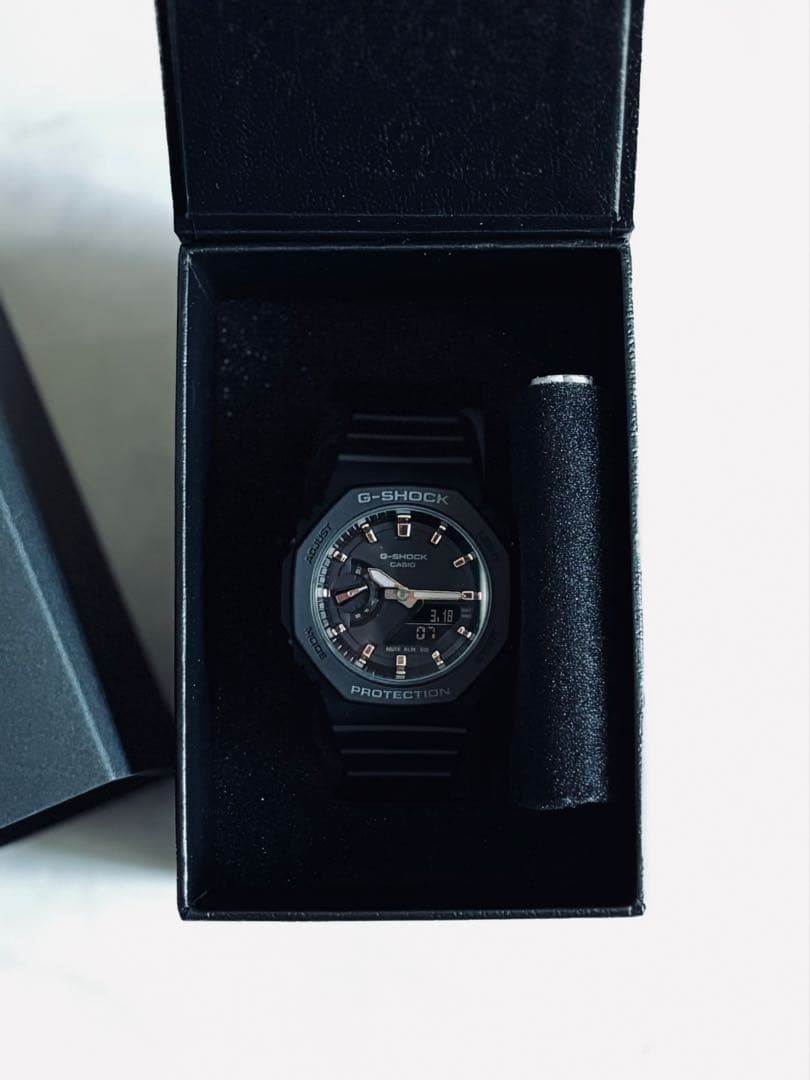 G-SHOCK GMA-S2100-1AJF カーボンコアガード美品