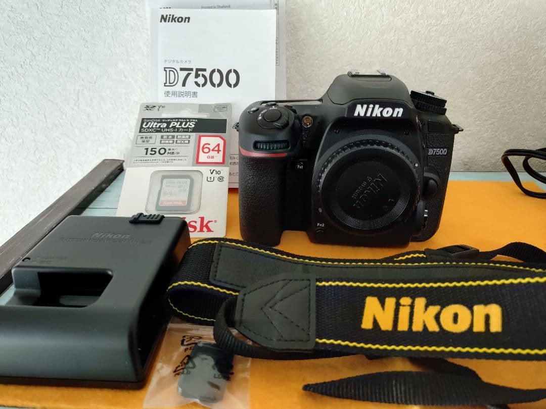 Nikon D7500 【美品】撮影1160回 +メモリカード付