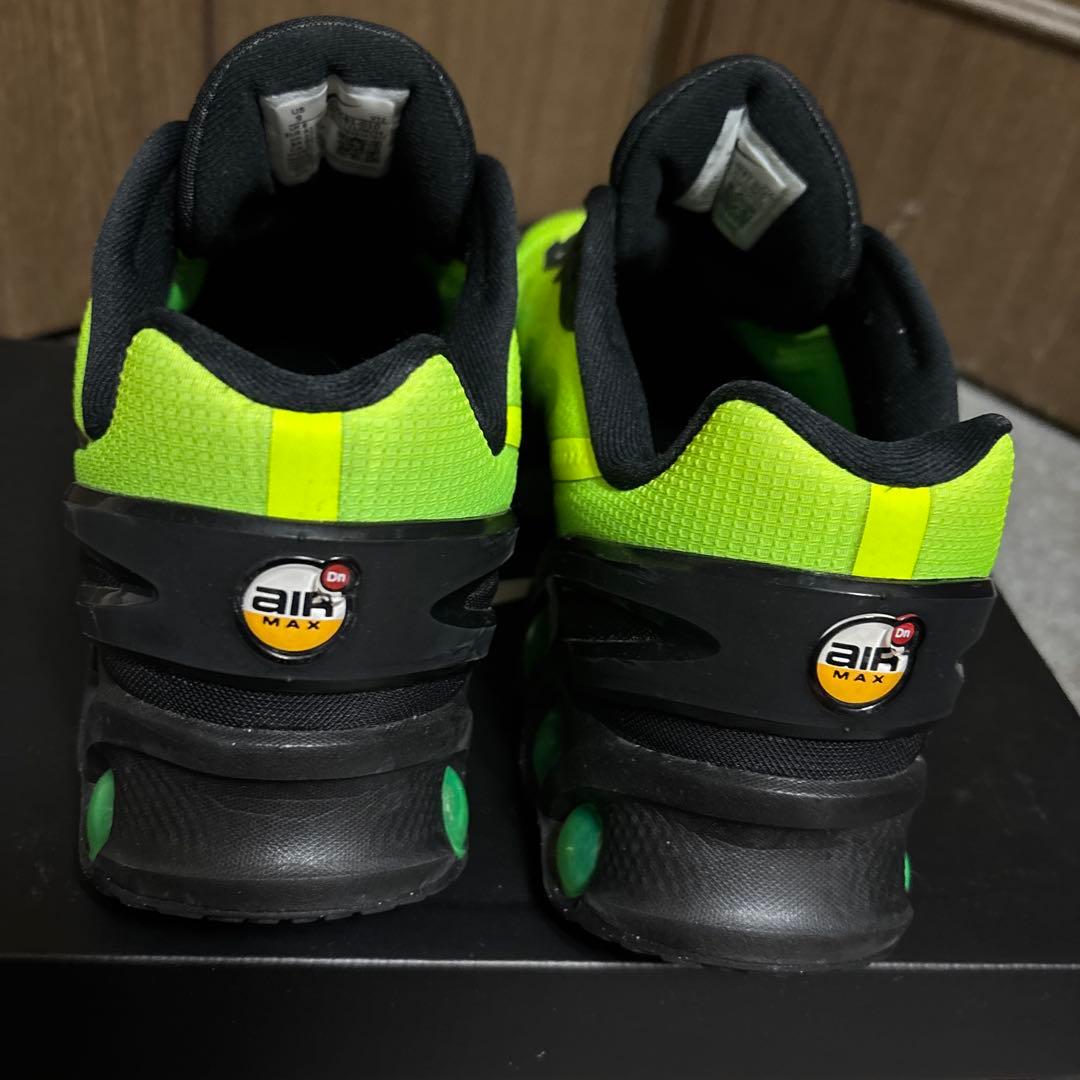 靴 NIKE AIR MAX DN8 AMD